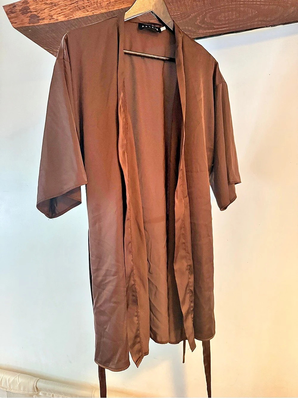 AZAZIE Classic Satin Robe Brown